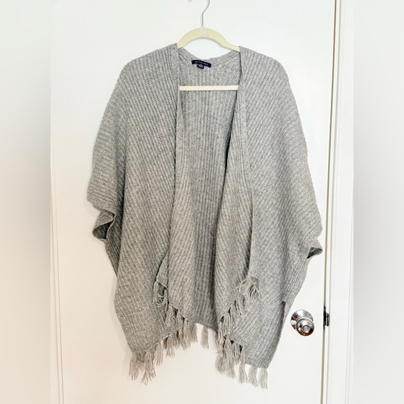 American Eagle Outfitters Sweaters - American Eagle Outfitters Light Gray Cardigan